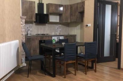 იყიდება ახალი გარემონტებული 4 ოთახიანი სახლი