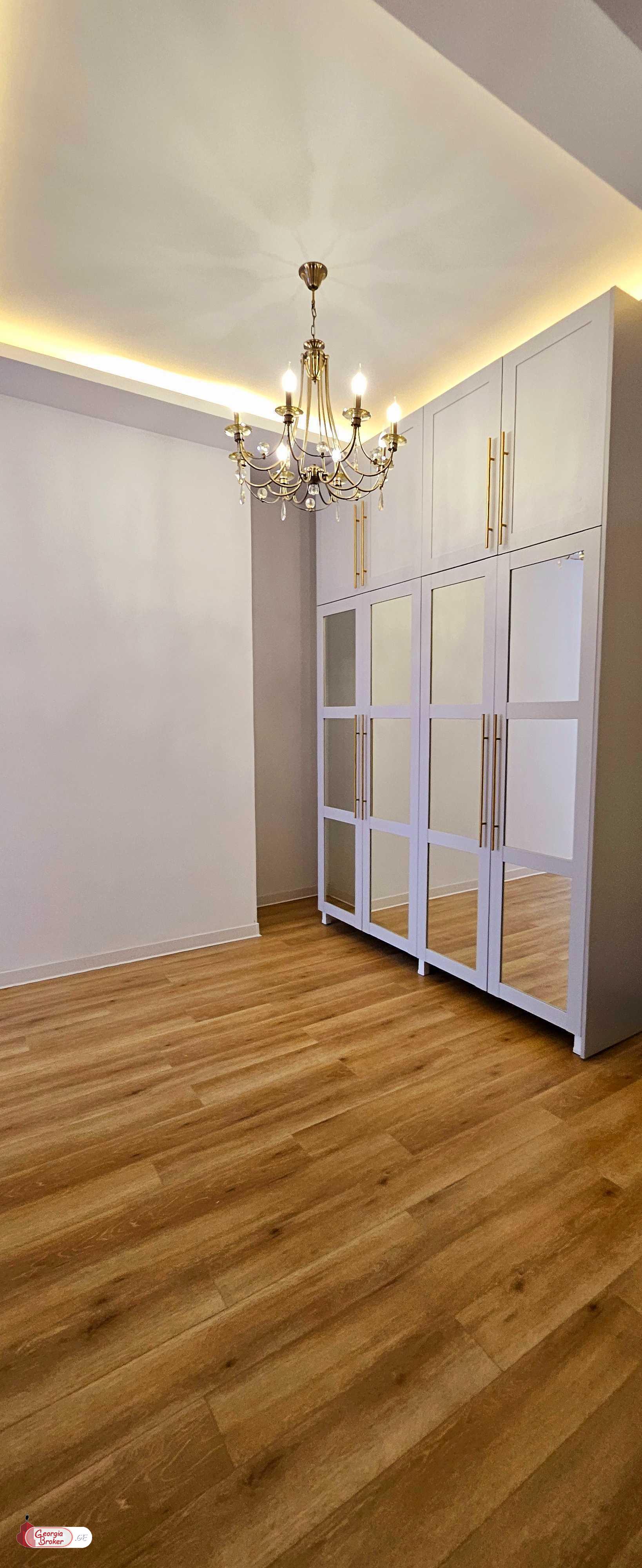 nearly repaired 4-room apartment for sale