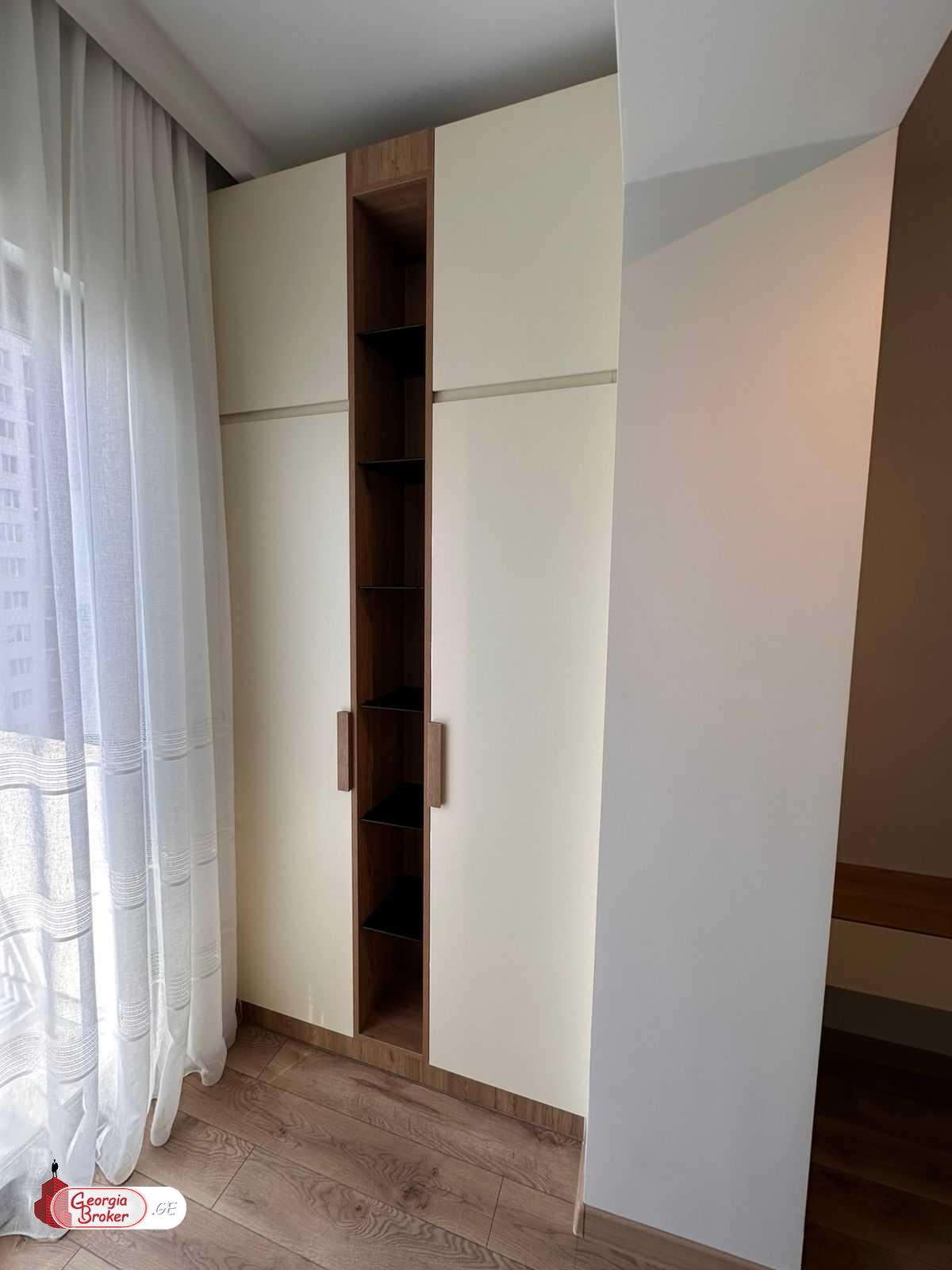 nearly repaired 2-room apartment for rent