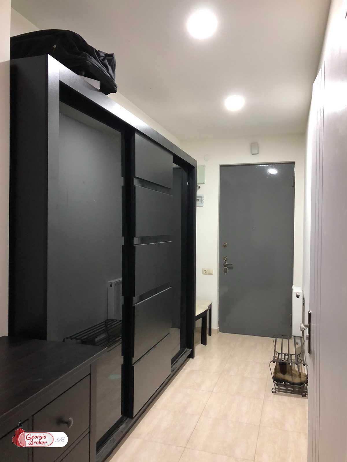 nearly repaired 3-room apartment for rent