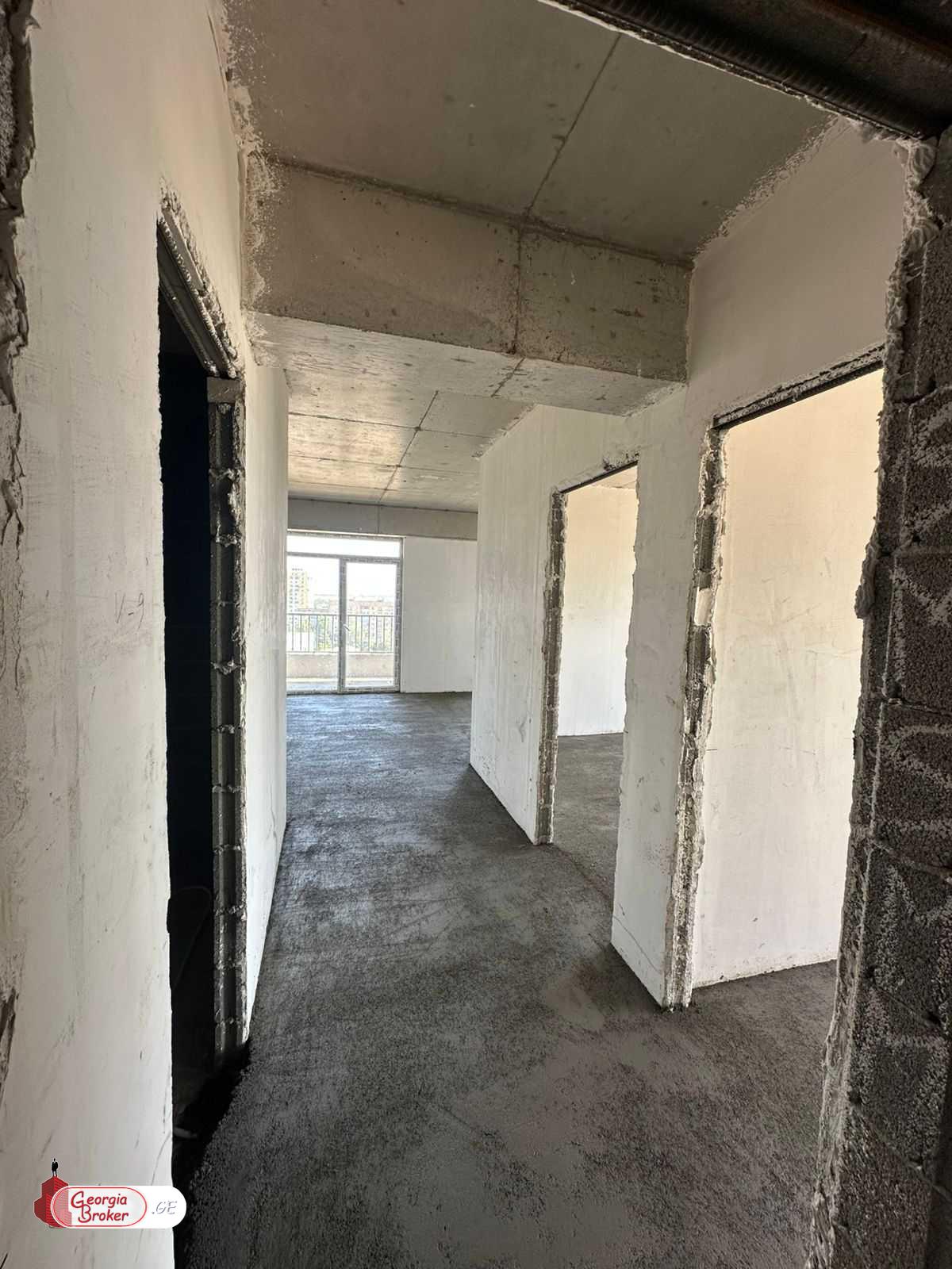 nearly repaired 3-room apartment for sale