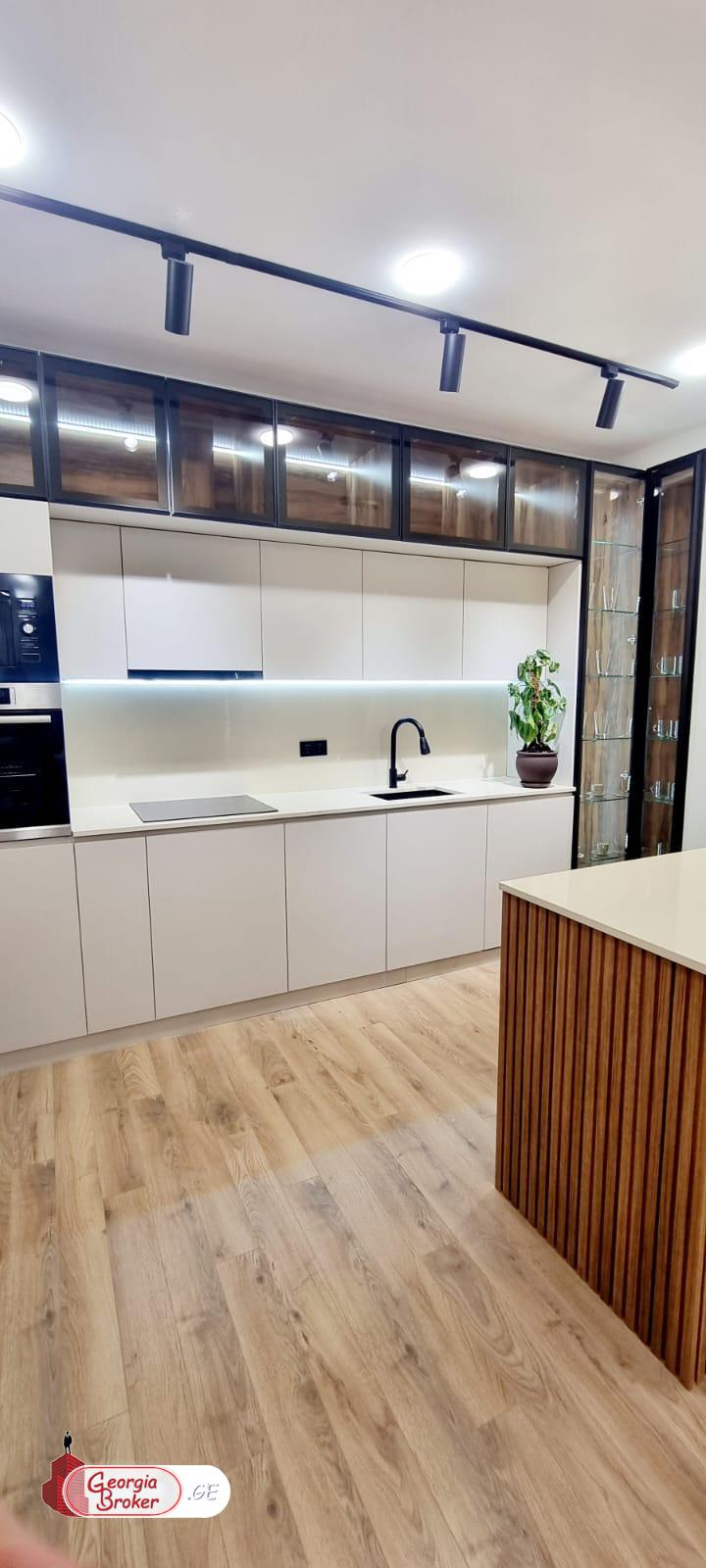 nearly repaired 3-room apartment for sale