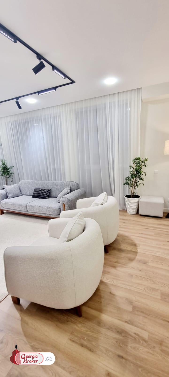 nearly repaired 3-room apartment for sale