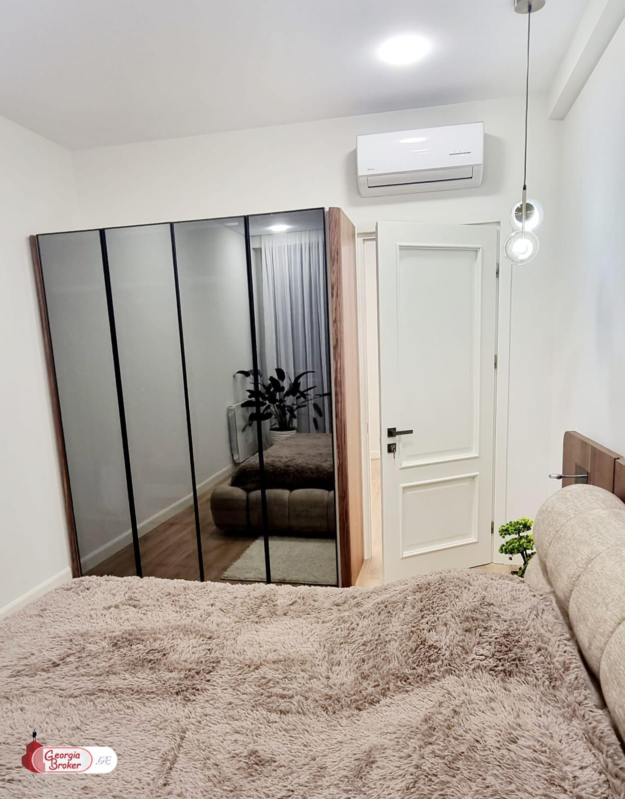 nearly repaired 3-room apartment for sale