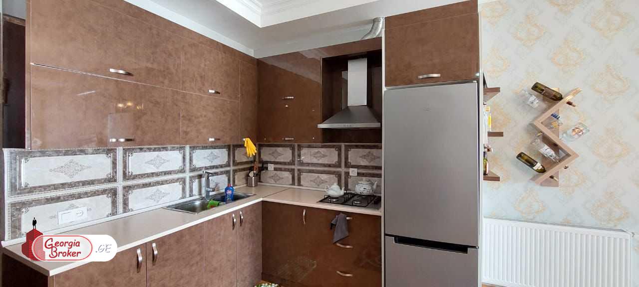nearly repaired 2-room apartment for sale