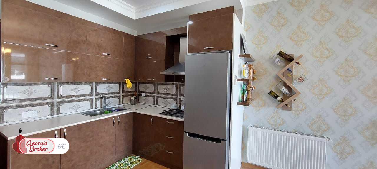 nearly repaired 2-room apartment for sale