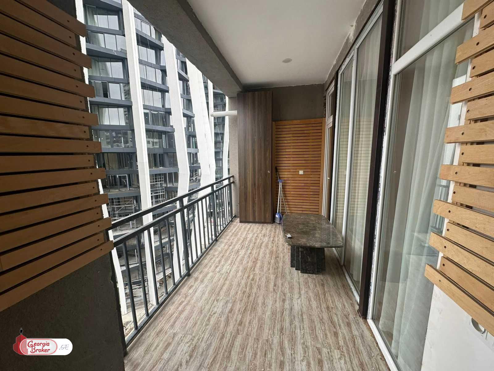 nearly repaired 2-room apartment for sale