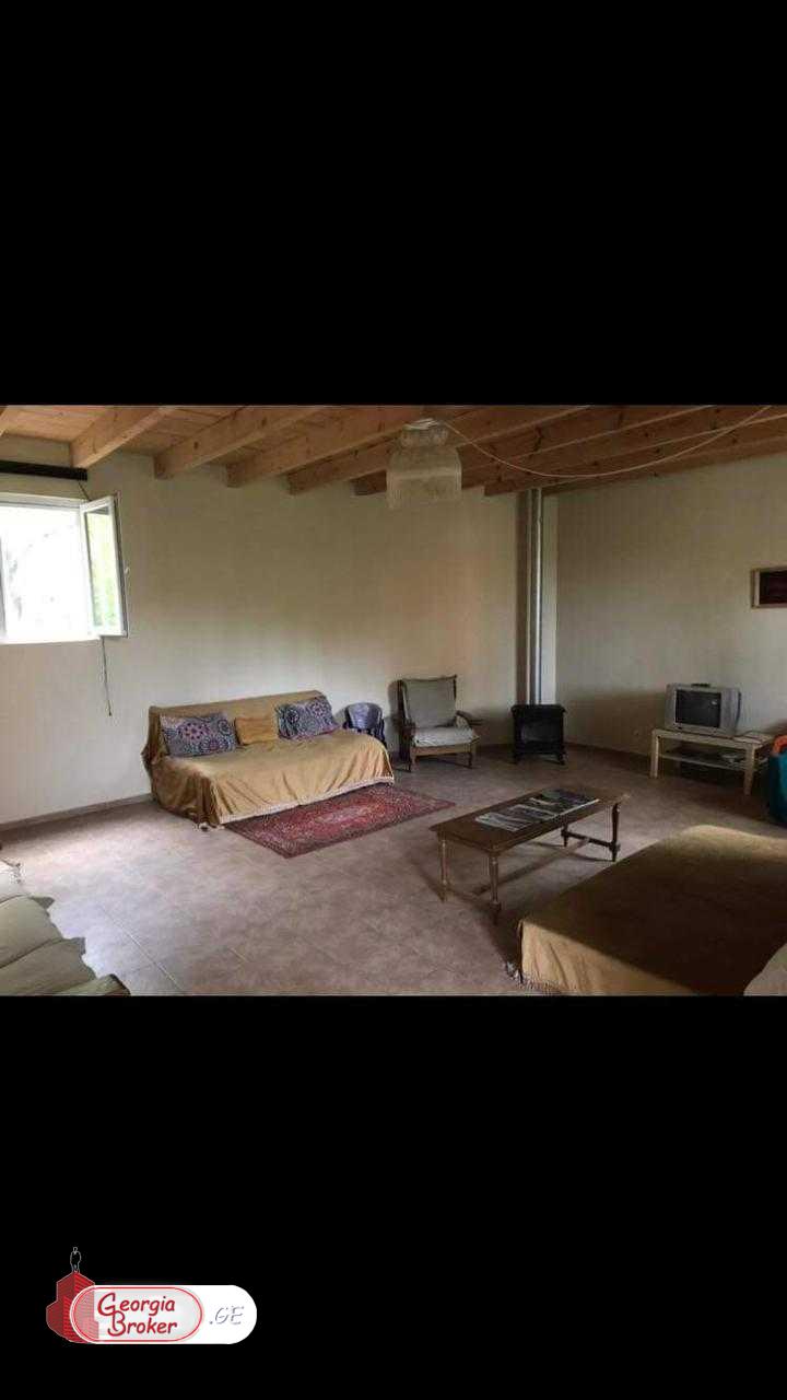 იყიდება ახალი გარემონტებული 3 ოთახიანი სახლი