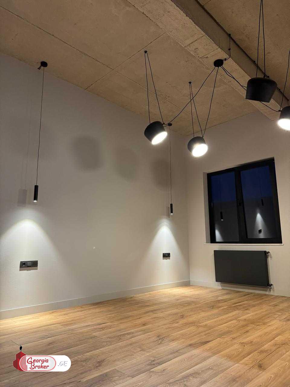 nearly repaired 8-room house for sale