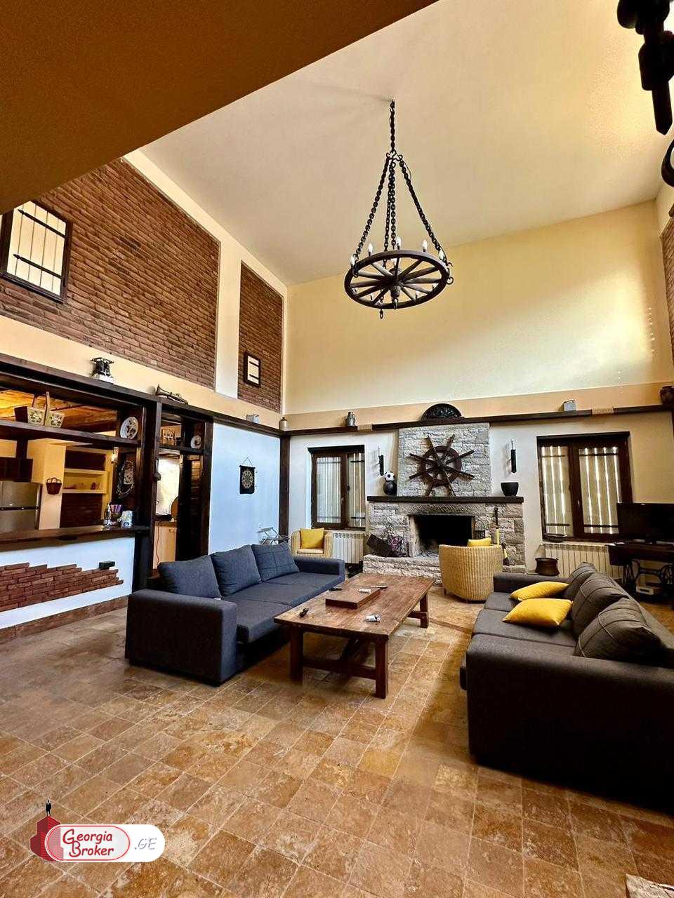 იყიდება ახალი გარემონტებული სახლი