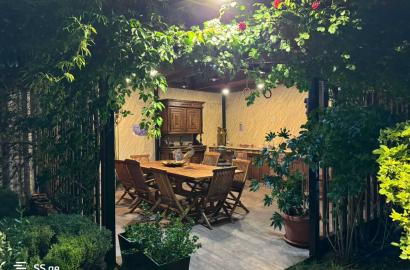 იყიდება ახალი გარემონტებული 7 ოთახიანი სახლი