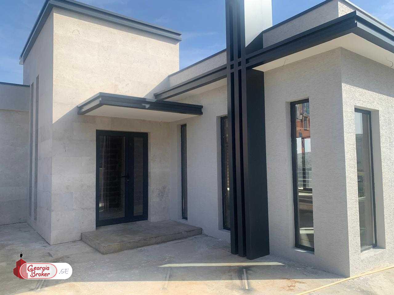 nearly repaired 11-room hotel for sale