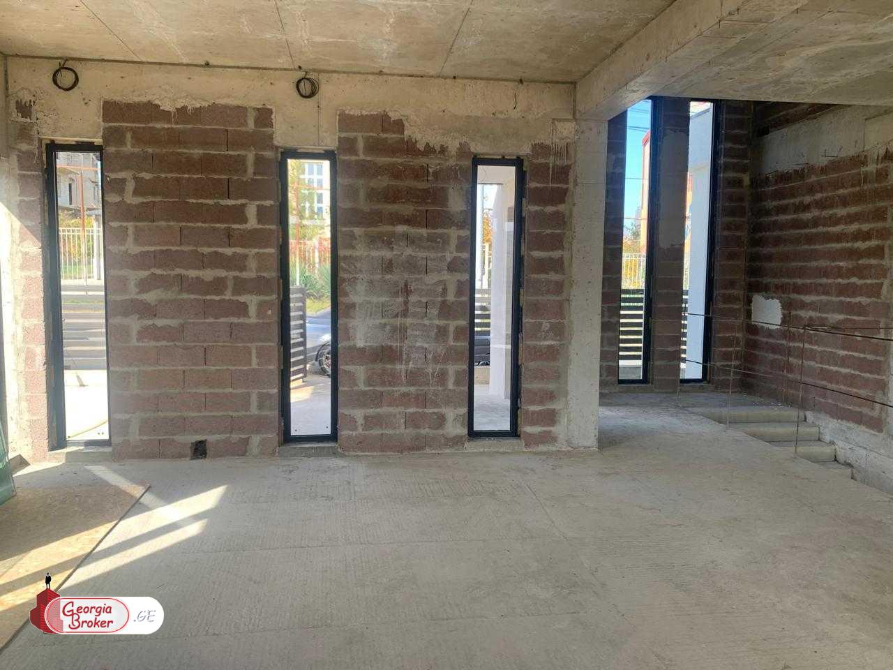 nearly repaired 11-room hotel for sale