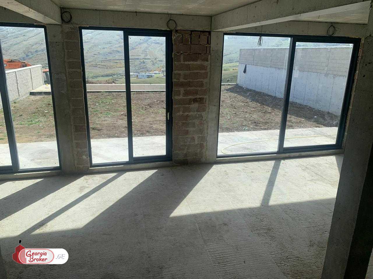 nearly repaired 11-room hotel for sale