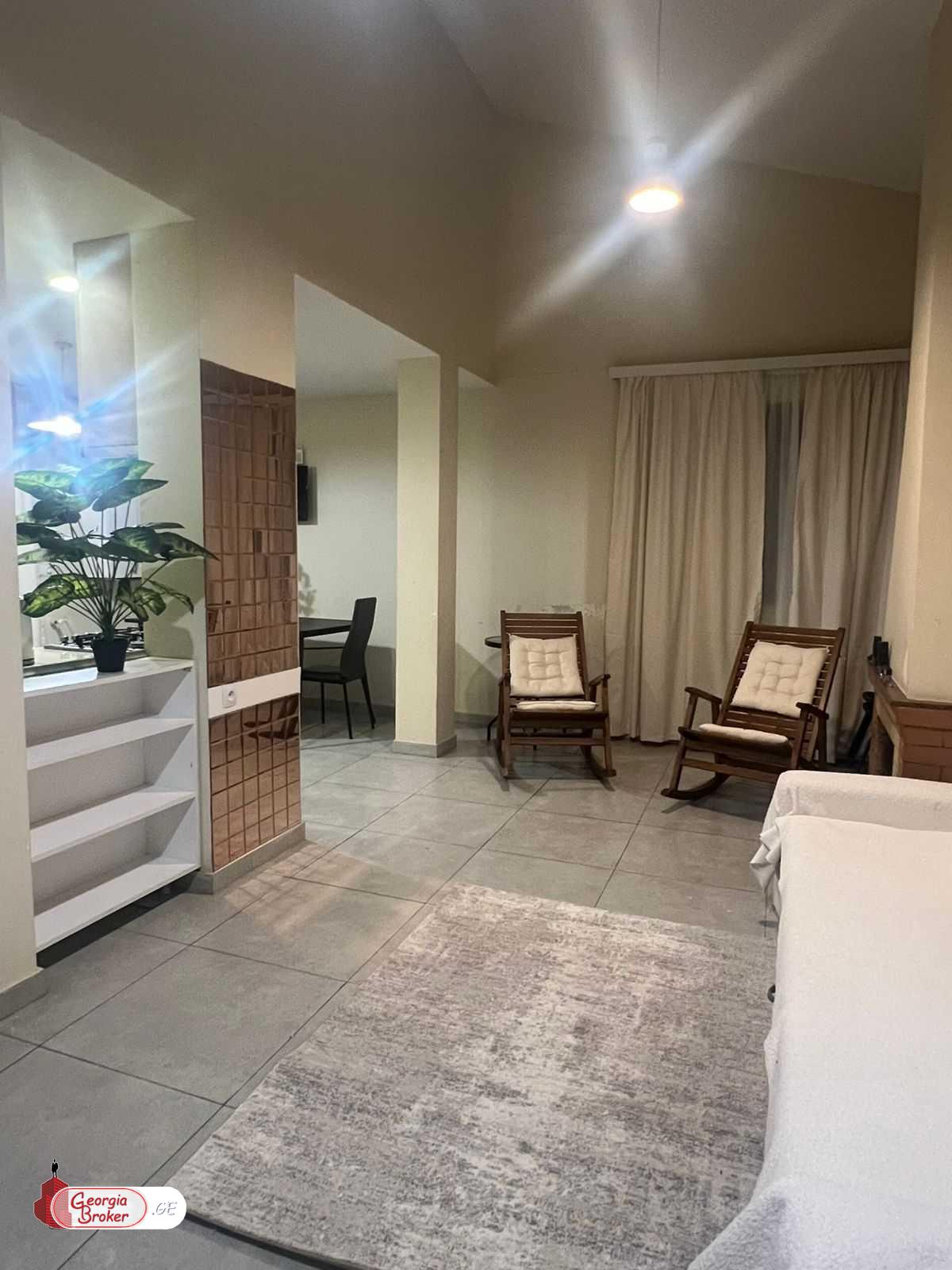 იყიდება ახალი გარემონტებული 4 ოთახიანი ბინა