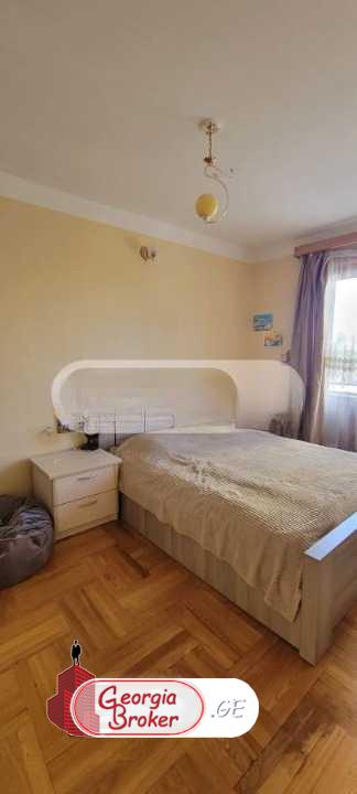 იყიდება ახალი გარემონტებული 4 ოთახიანი ბინა