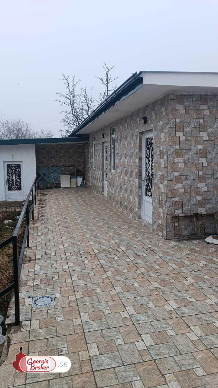 nearly repaired 8-room house for sale