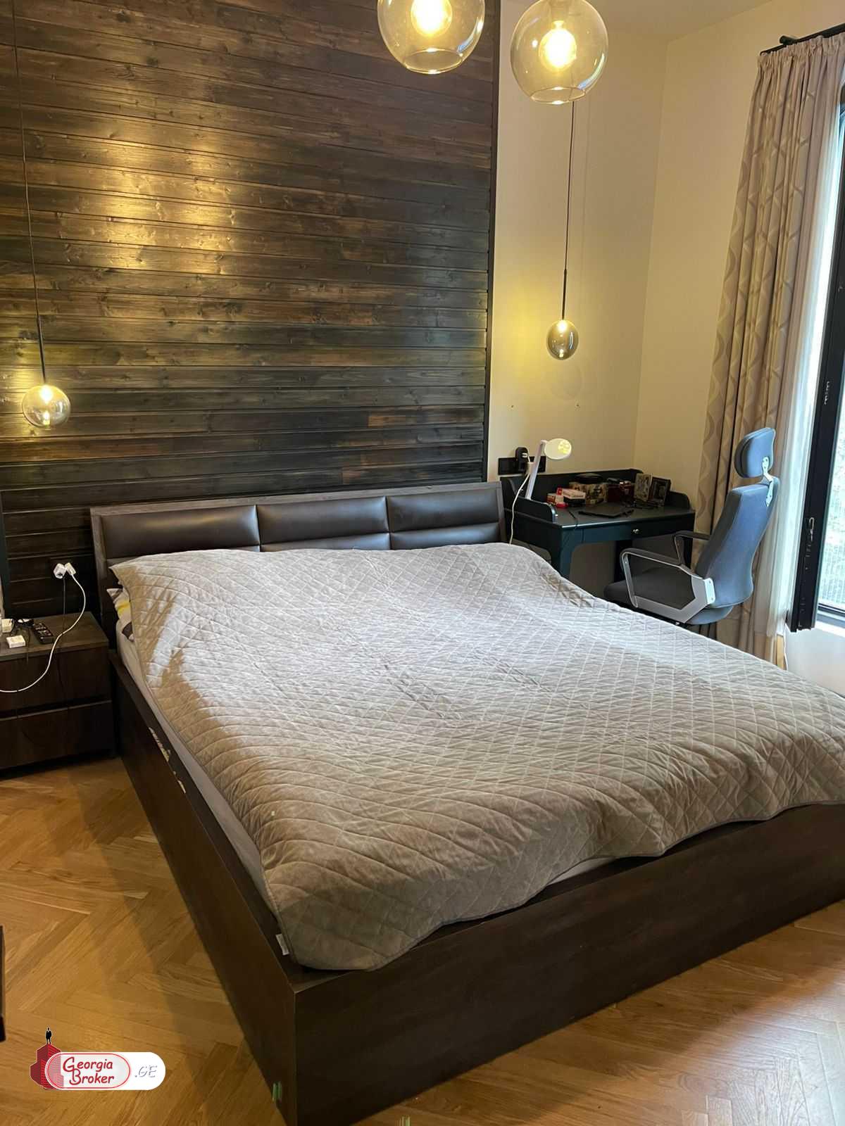 продается дом с новым ремонтом 5-комнат