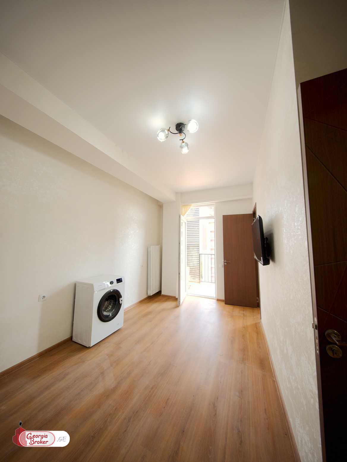 nearly repaired 2-room apartment for sale