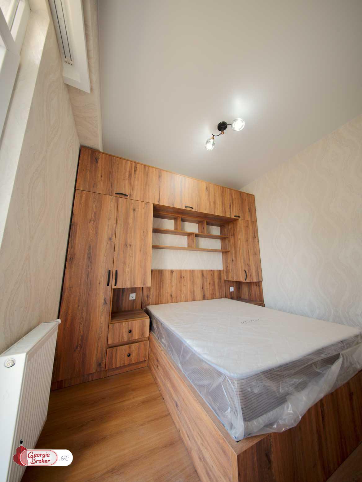 nearly repaired 2-room apartment for sale