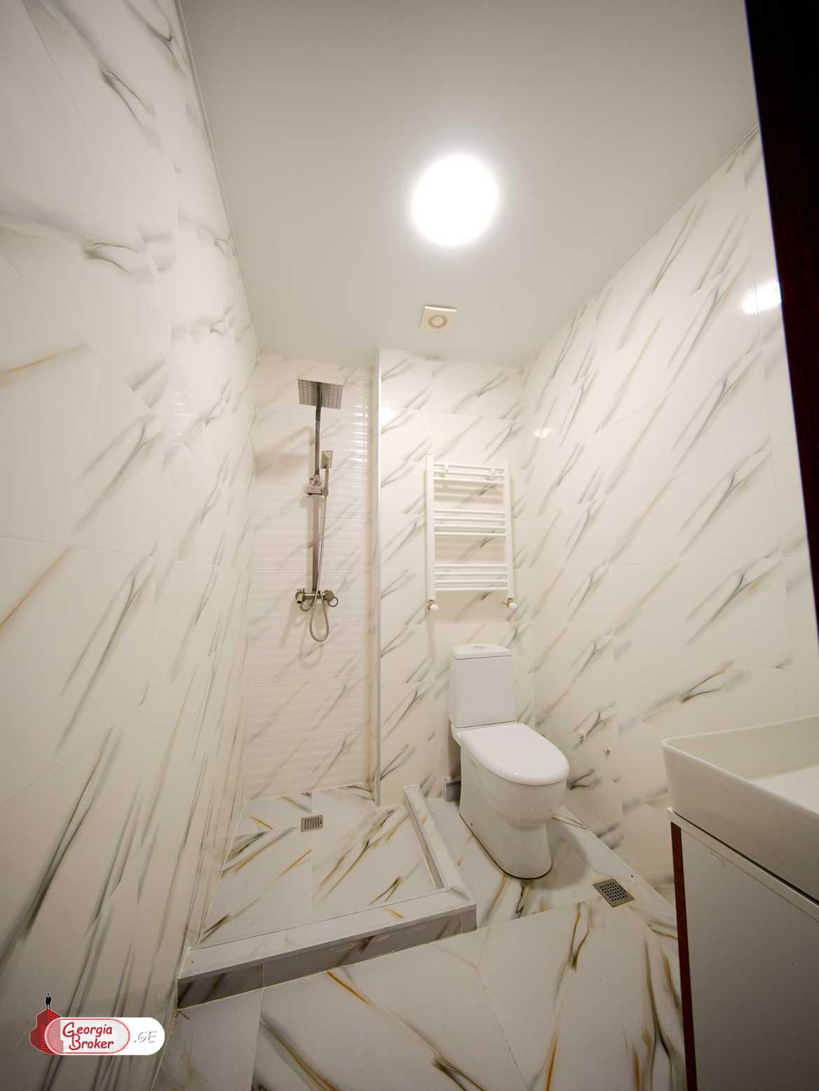 nearly repaired 2-room apartment for sale