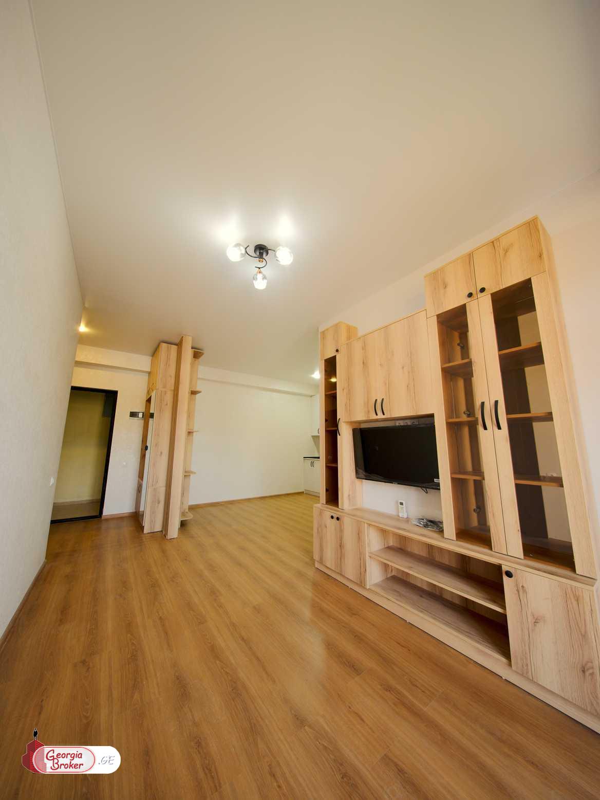 nearly repaired 3-room apartment for sale