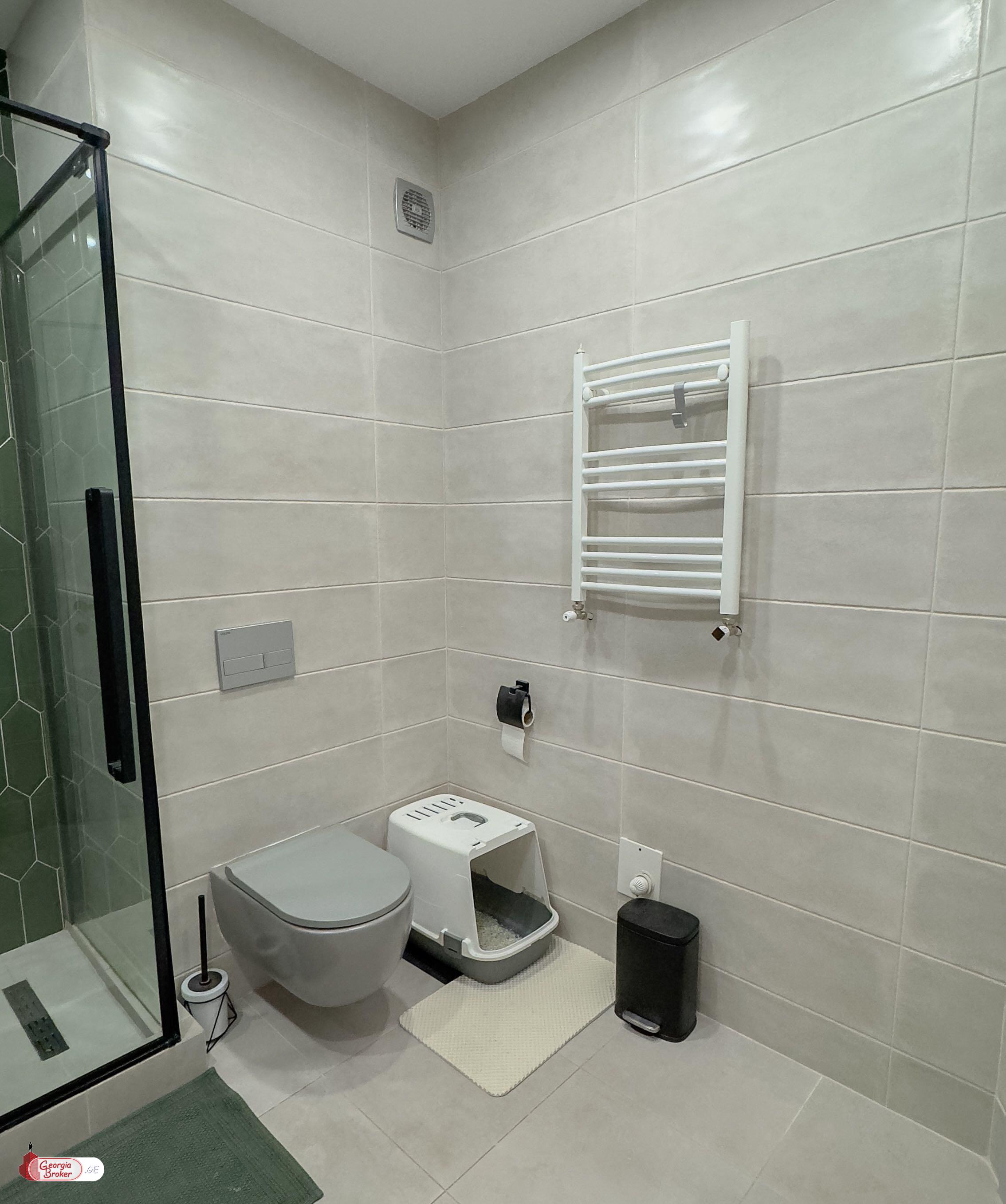 продается квартира с новым ремонтом 3-комнаты