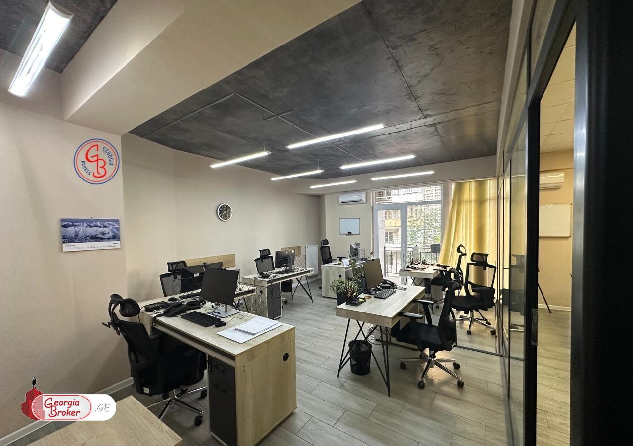 в аренду офис с новым ремонтом 6-комнат