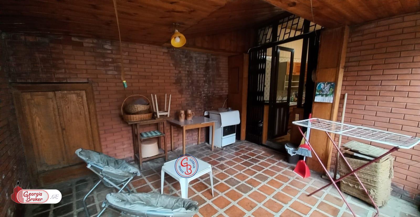 old repaired 5-room apartment for sale