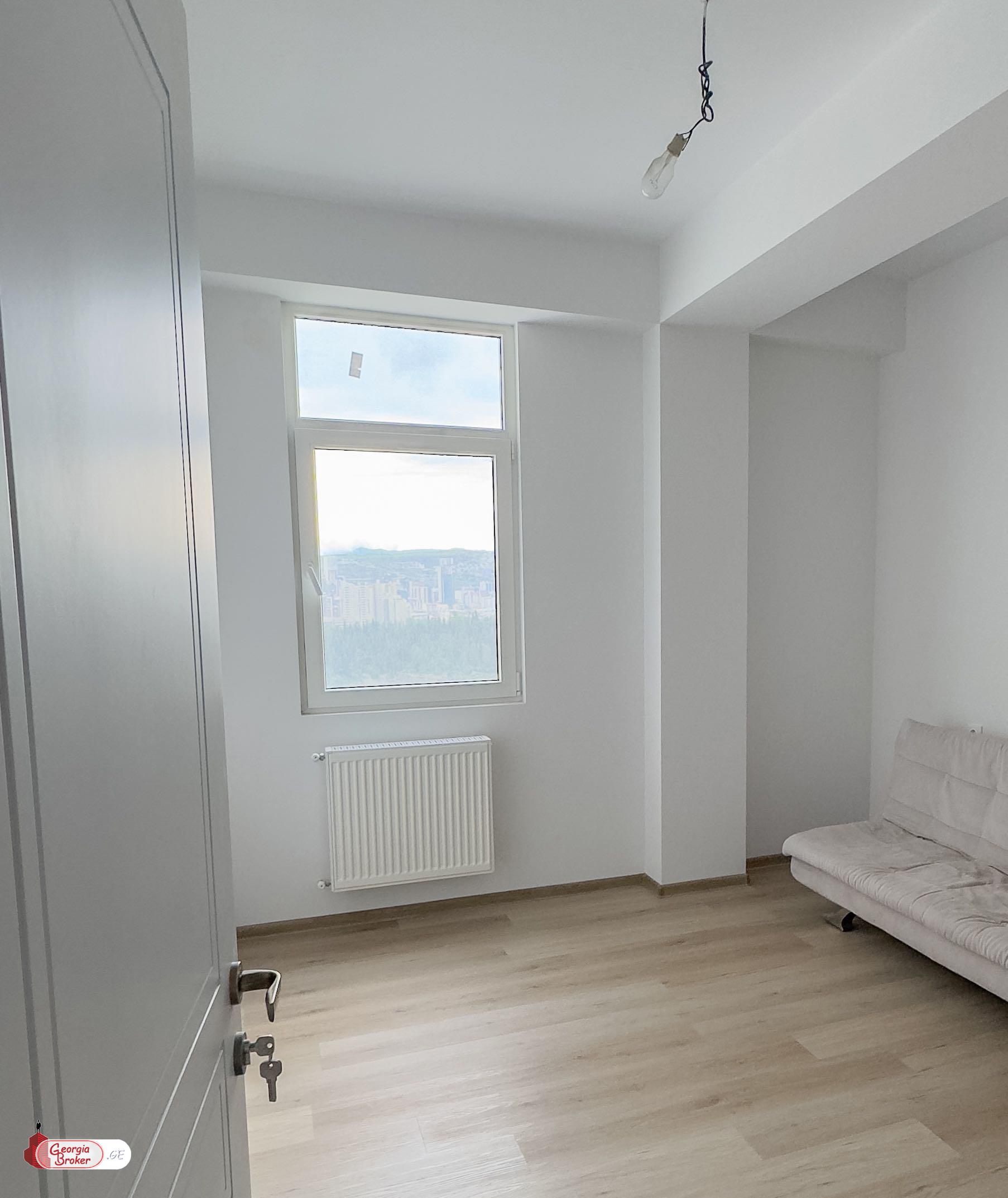 продается квартира с новым ремонтом 3-комнаты