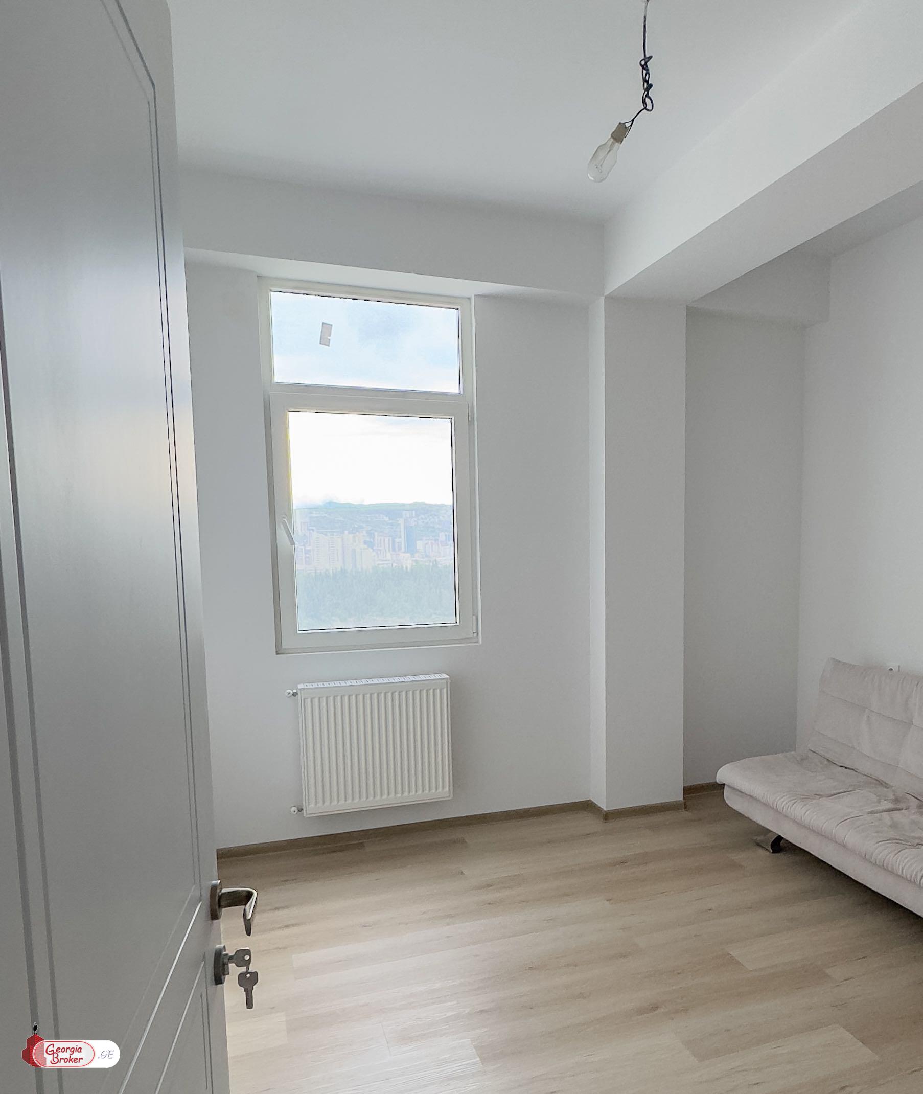 продается квартира с новым ремонтом 3-комнаты