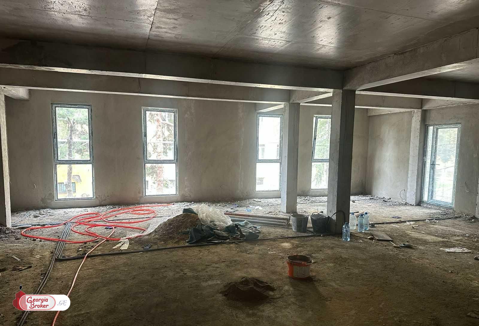 without repair universal space for rent