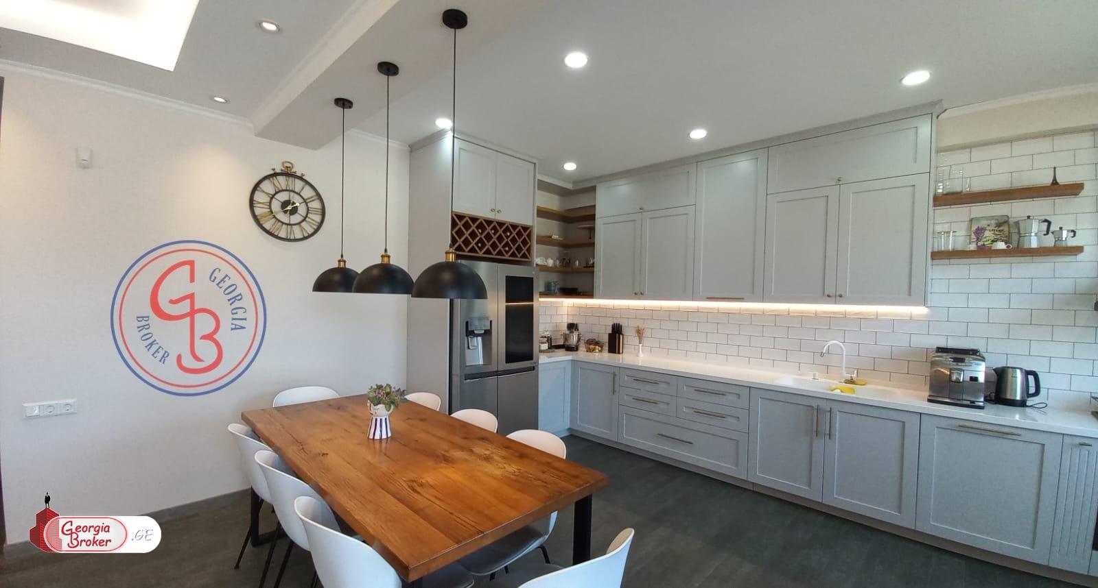 nearly repaired 5-room house for sale