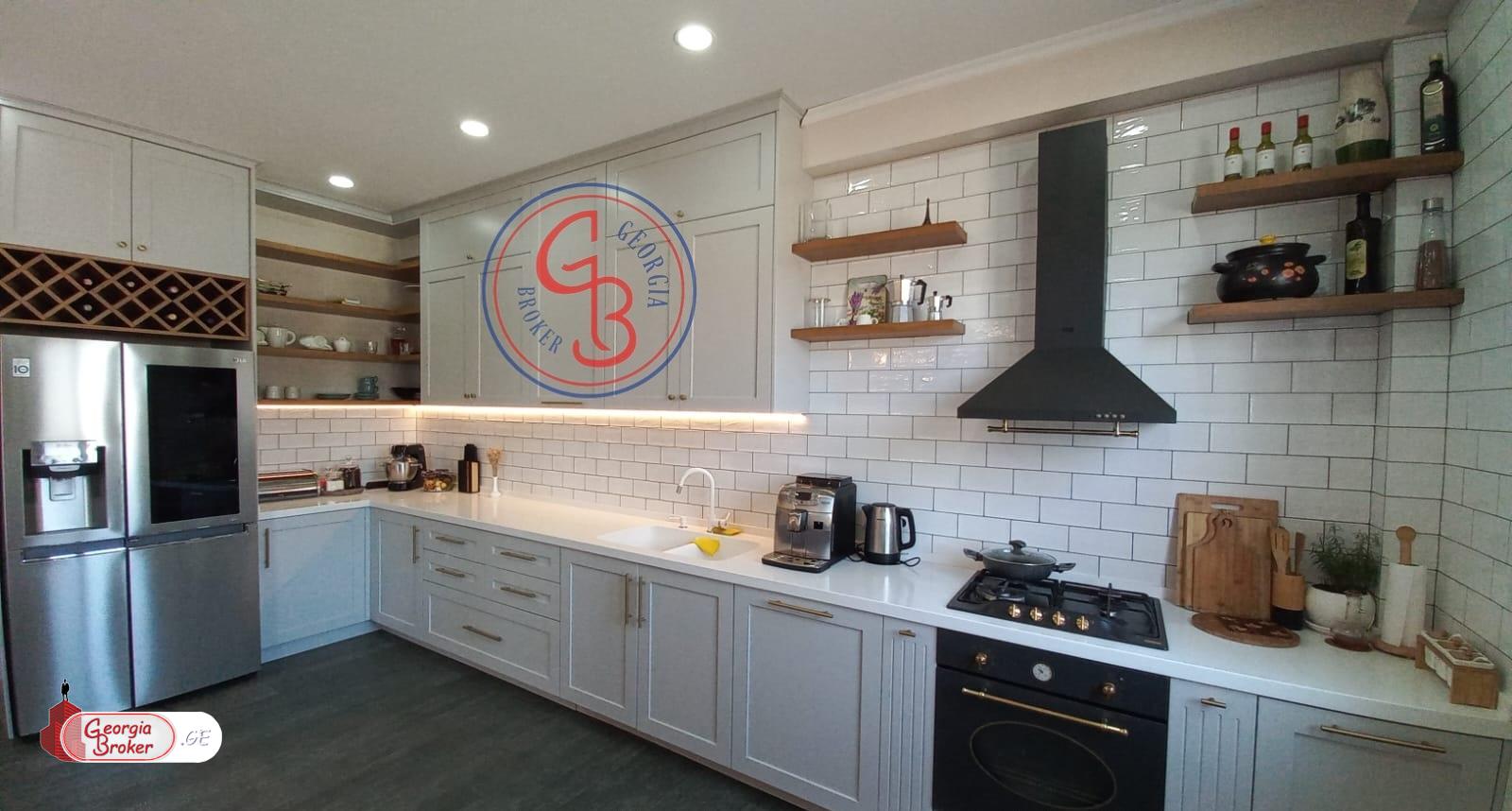 nearly repaired 5-room house for sale