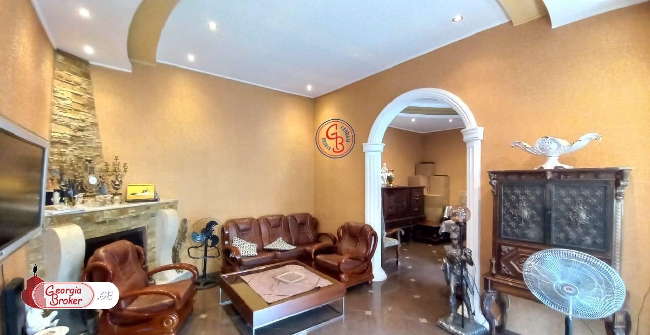 იყიდება ახალი გარემონტებული 3 ოთახიანი ბინა