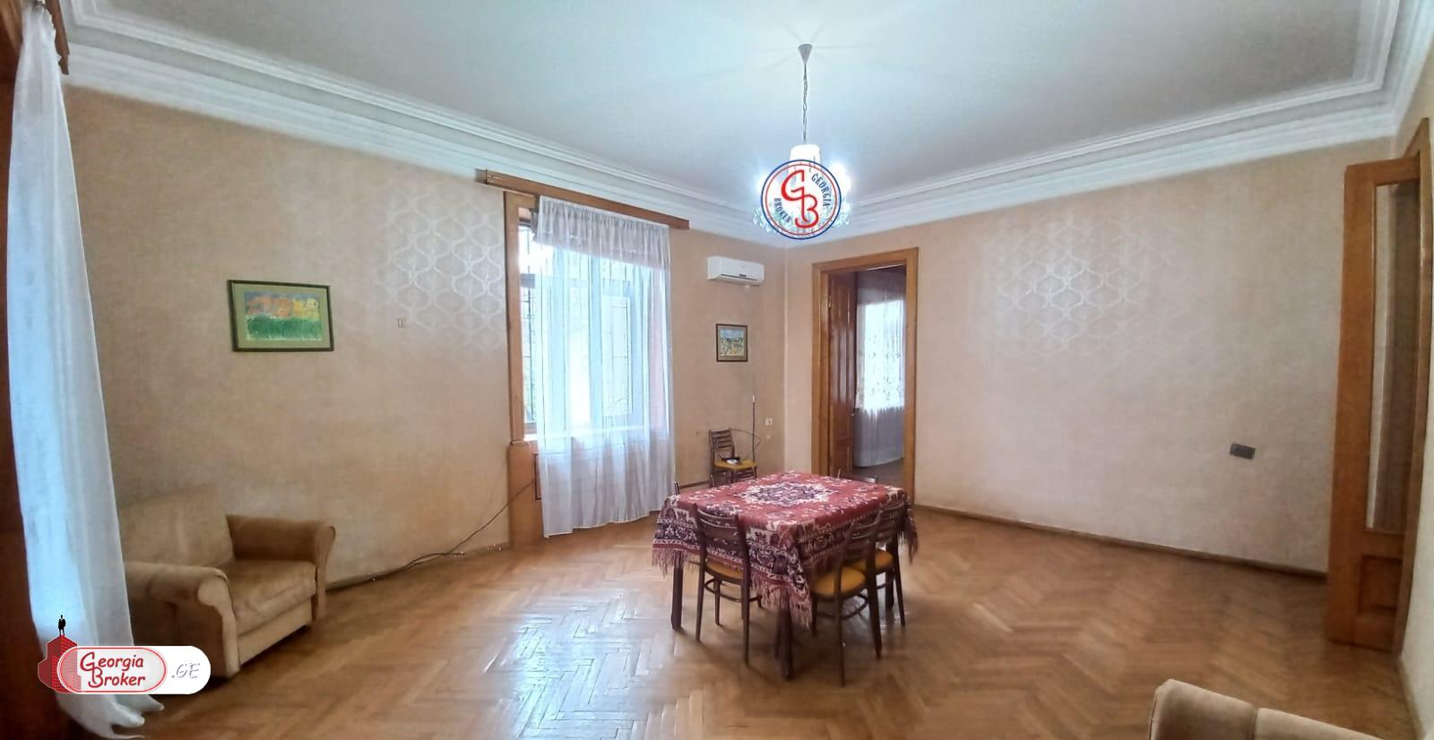 old repaired 5-room apartment for sale