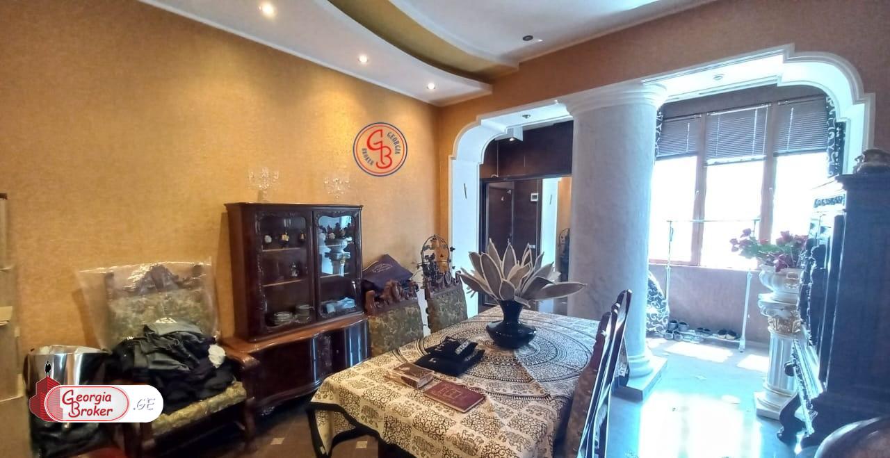 იყიდება ახალი გარემონტებული 3 ოთახიანი ბინა