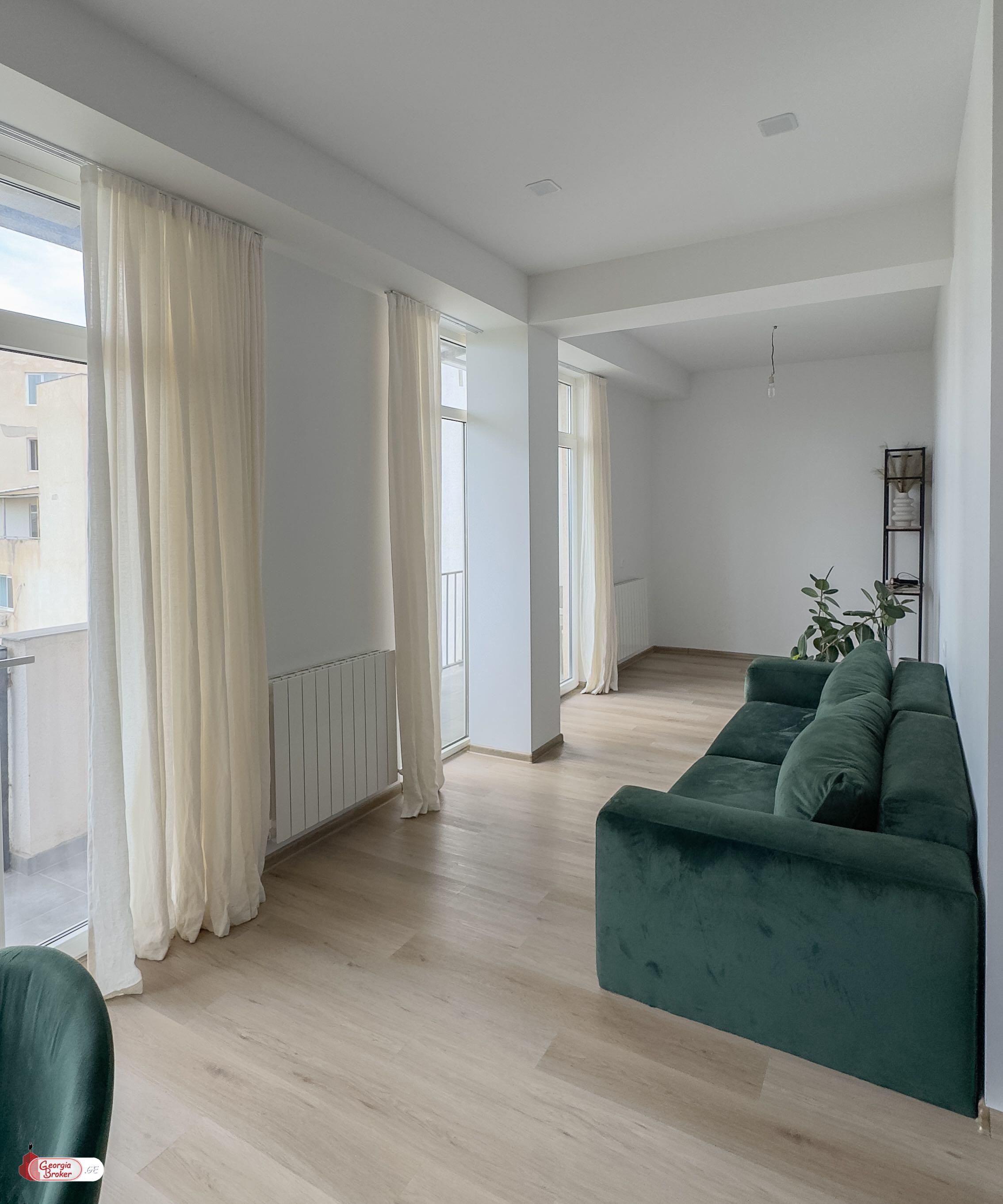 продается квартира с новым ремонтом 3-комнаты