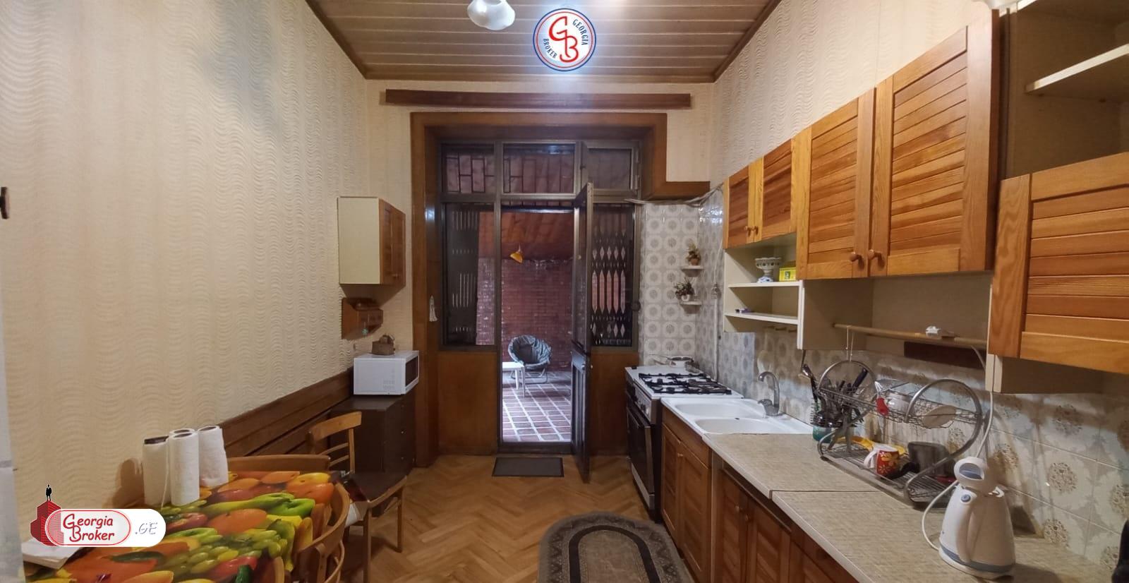 old repaired 5-room apartment for sale
