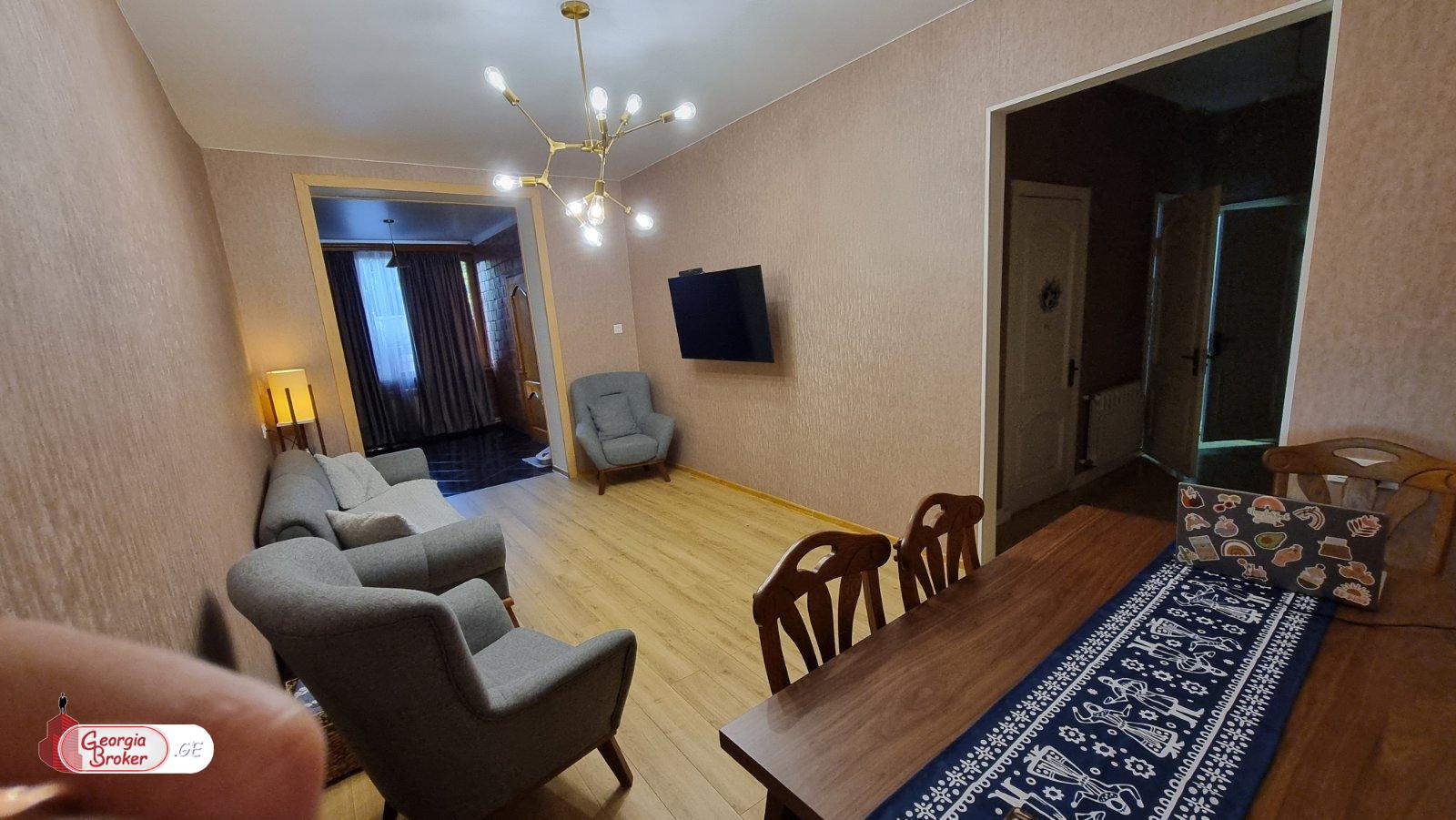 იყიდება ახალი გარემონტებული 4 ოთახიანი ბინა