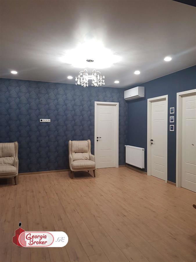 nearly repaired 5-room apartment for sale