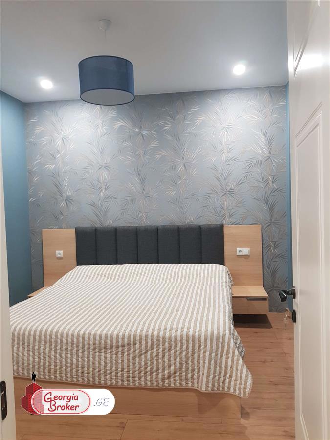 nearly repaired 5-room apartment for sale