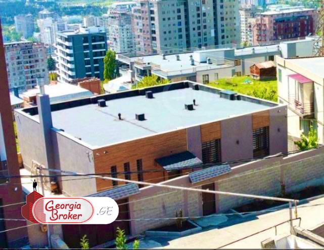 nearly repaired 11-room house for sale