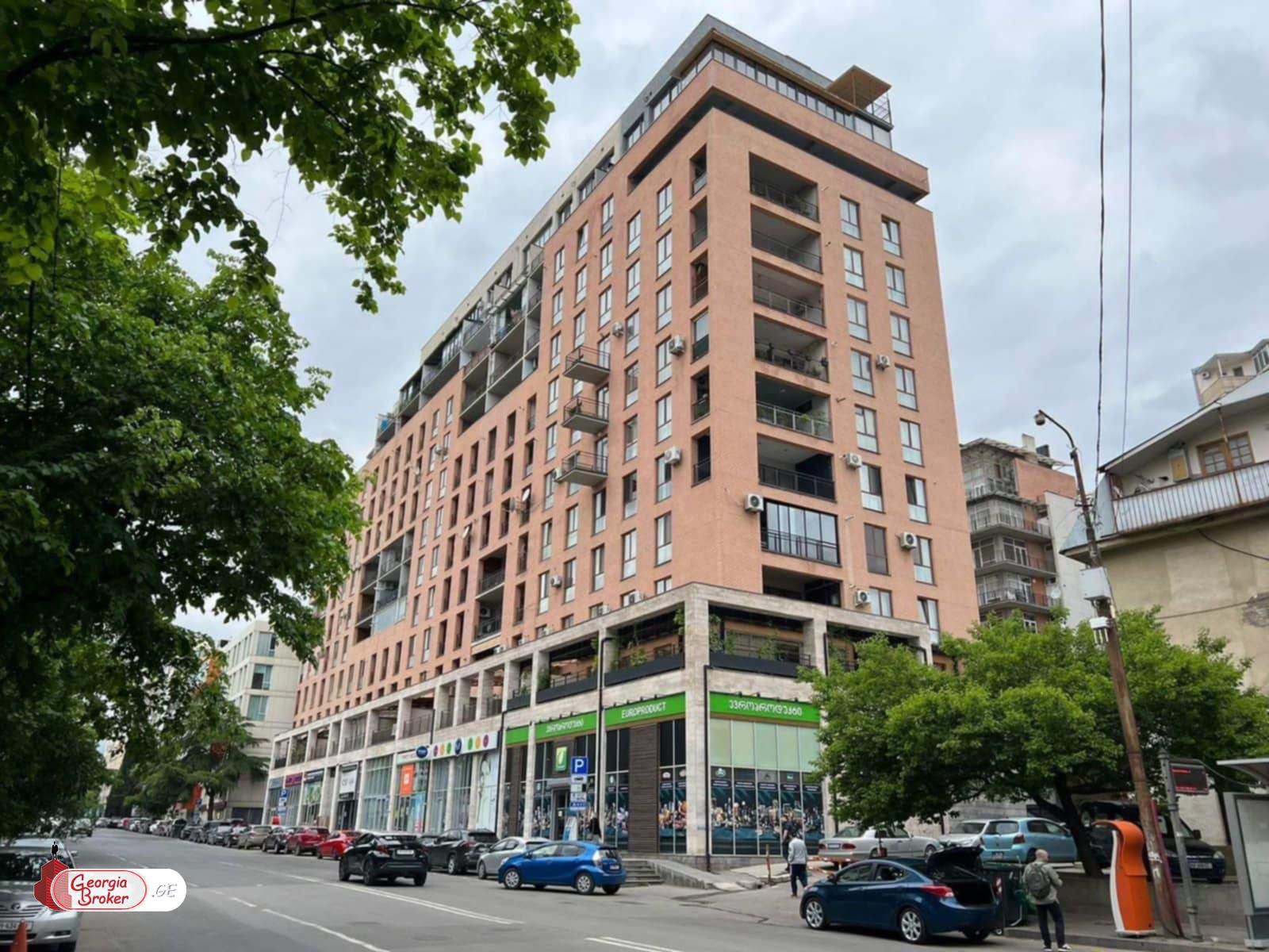 იყიდება ახალი გარემონტებული 3 ოთახიანი ბინა