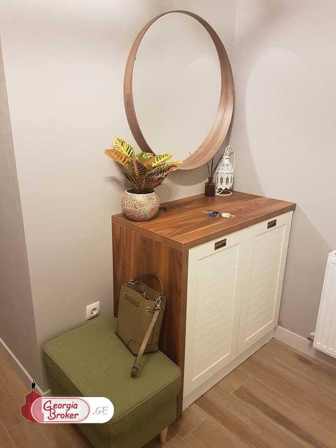 nearly repaired 3-room apartment for sale