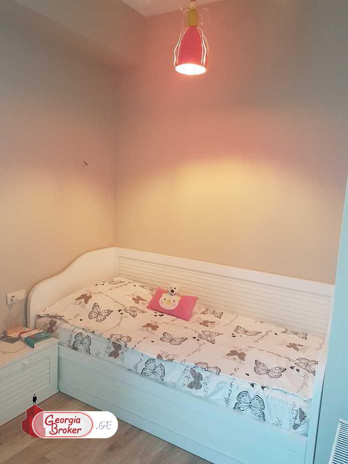 nearly repaired 3-room apartment for sale