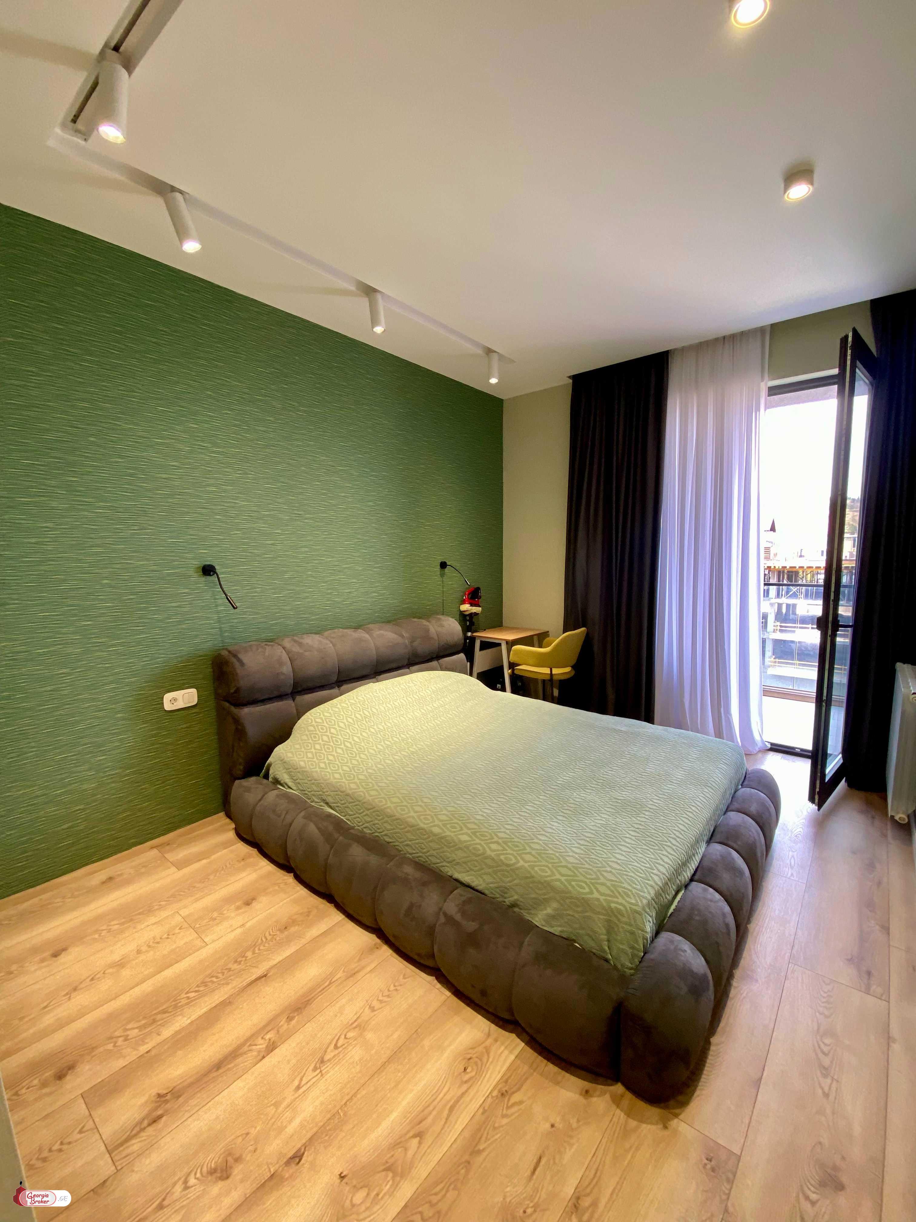 nearly repaired 3-room apartment for sale