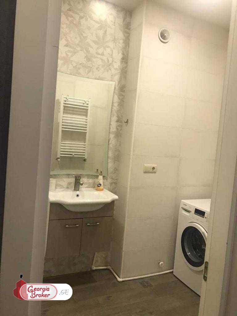 nearly repaired 3-room apartment for sale