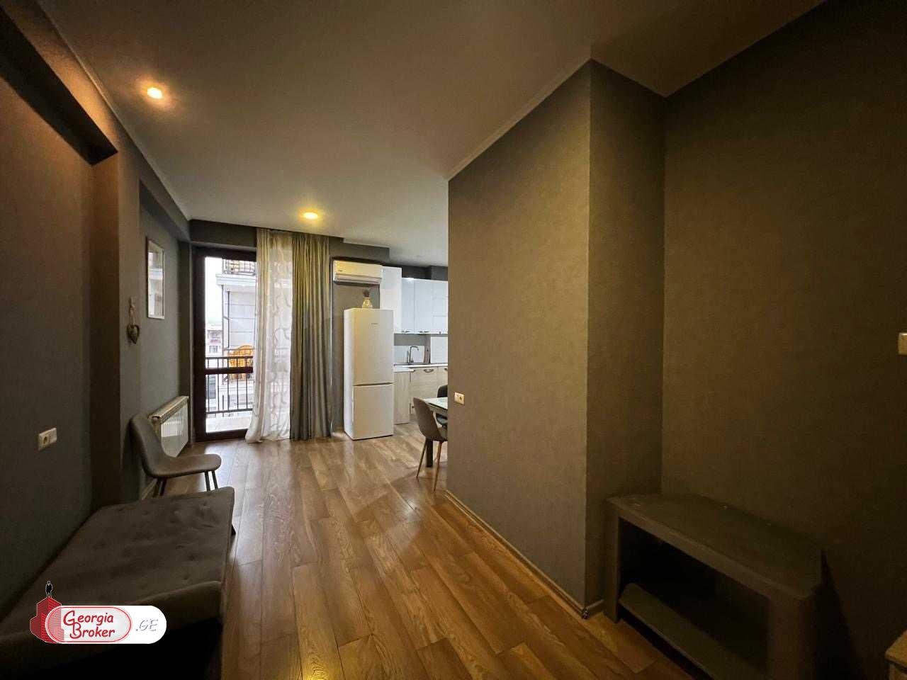 nearly repaired 3-room apartment for sale