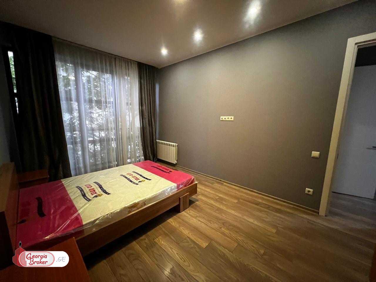 nearly repaired 3-room apartment for sale